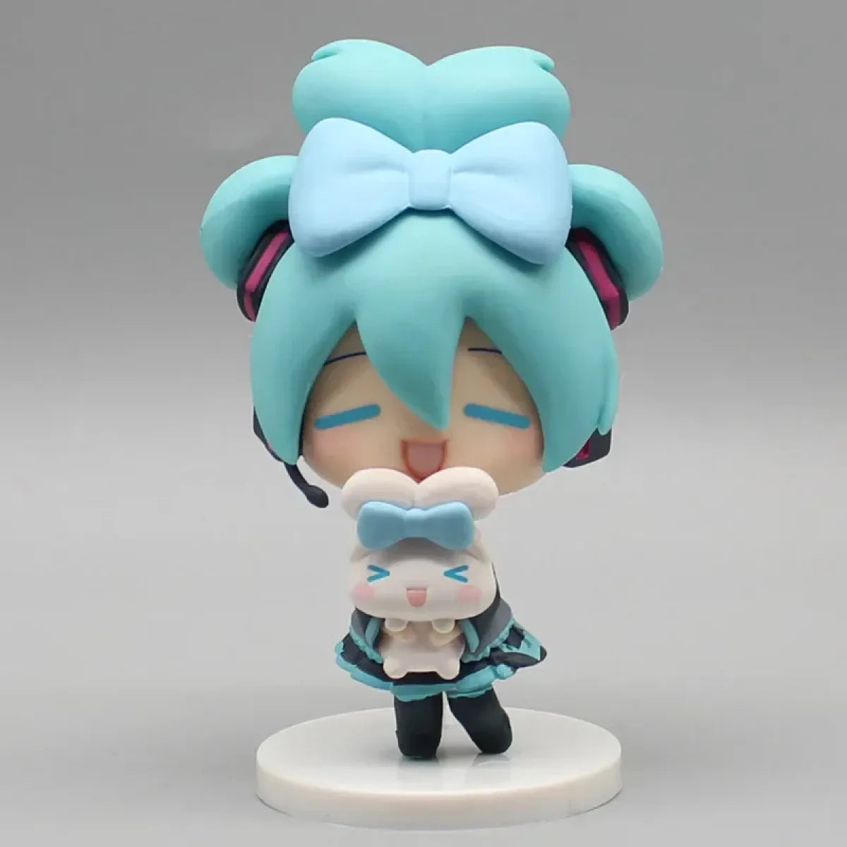 Hatsune Miku with Cinnamoroll Figure