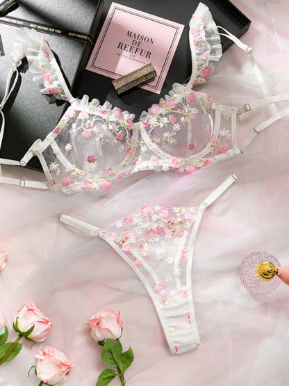 Small flying sleeve strawberry embroidery mesh see-through bra set