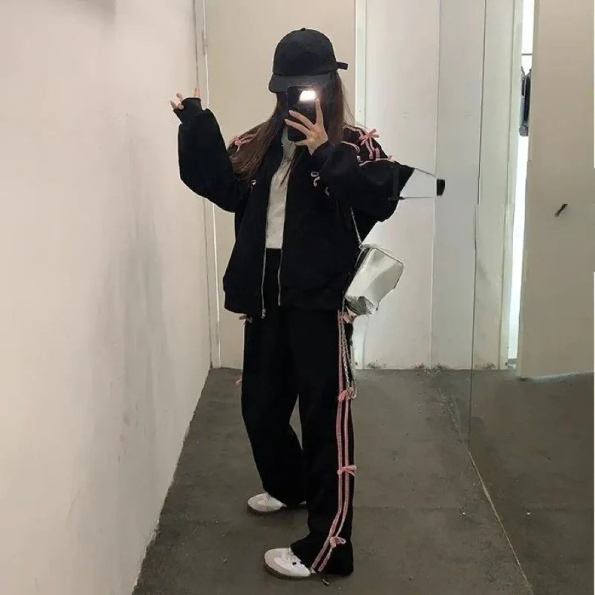 Kawaii Bow Tracksuit – Striped Sweatshirt &amp; Casual Pants