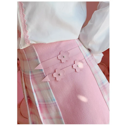 Kawaii Winter Wonderland: High-Waist Plaid Mini Skirt