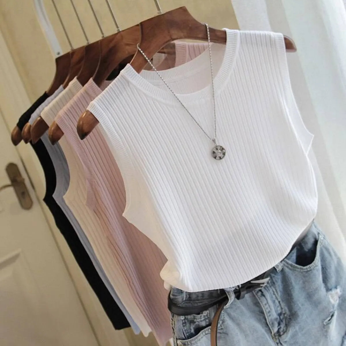 Knitted O-Neck Shirts