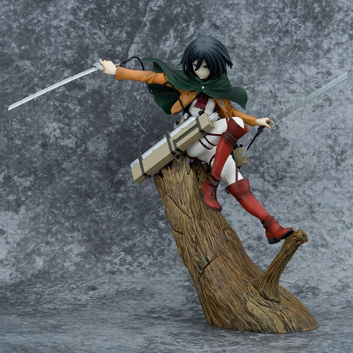 Attack on Titan Mikasa &amp; Levi PVC Action Figure Set