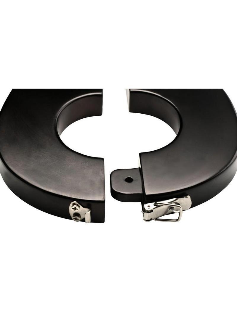 Master Series Trapped Wrist And Ankle Stocks
