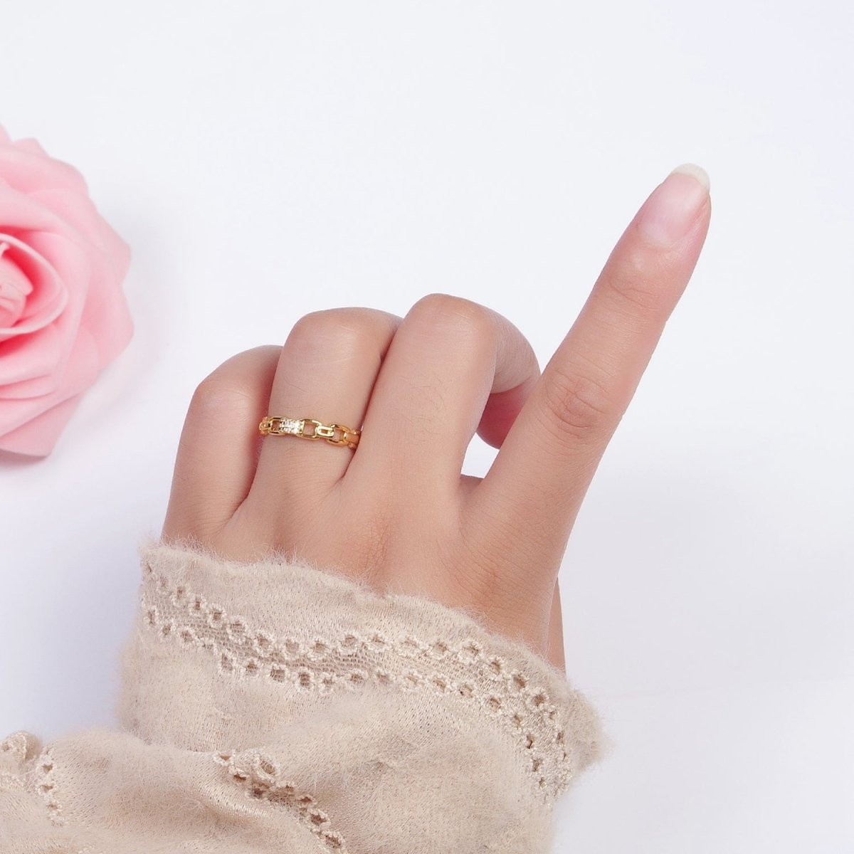 Minimalist Cable Chain Link Micro Paved Cubic Zirconia Adjustable Ring | U-064