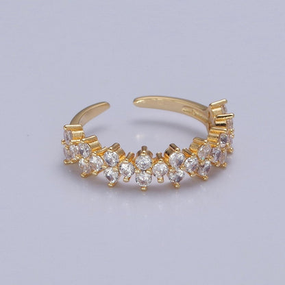Minimalist Clover Round Clear Cubic Zirconia Stacking Gold Ring | U-188