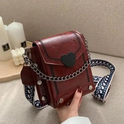 Modern Elegant Stunning Heart-Shaped Women&