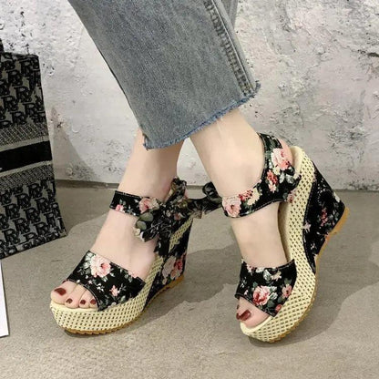 New Modern Women Wood High Heels Sandals Elegant Stylish Design Summer Womens Shoes