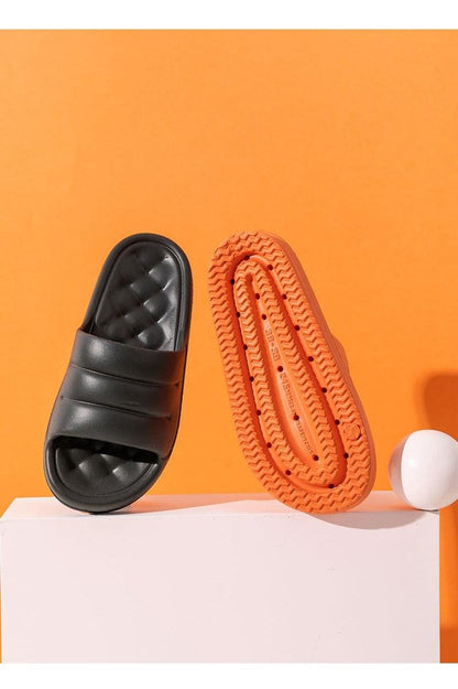 New Thicker EVA Sofa Slides Sole Soft Indoor Slippers Men Women Anti-Slip Sandals Summer Bathroom Platform Shoes Open Toe Soft Slippers Thick Lightweight Non-Slip Shower Bath Cloud Slides Pool Gym House Sandals