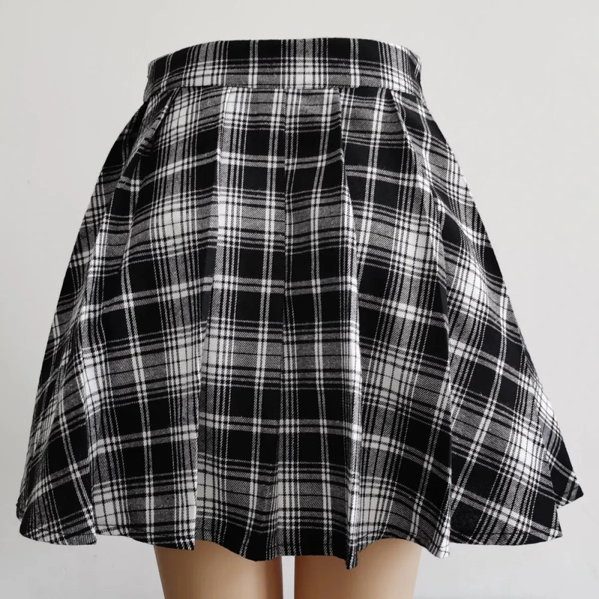 Plaid Gothic Pleated Mini Skirt – Punk Chains &amp; Buckle Accent