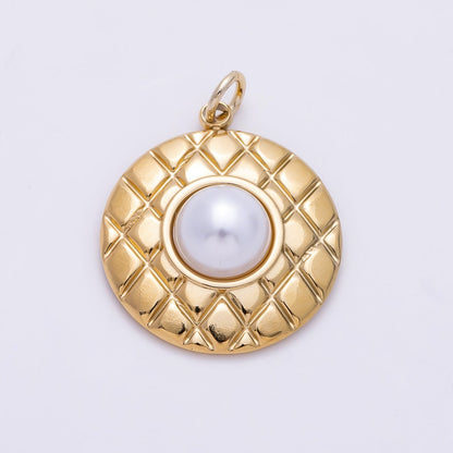 PVD Gold Stainless Steel 23mm Shell Pearl Quilted Bezel Round Charm | Charms-01441