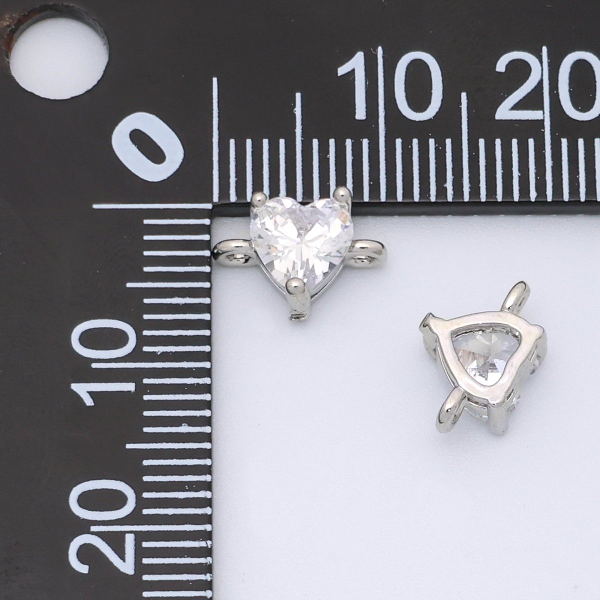 Rhodium Plated 10.3mm Clear CZ Heart Mini Connector | F631