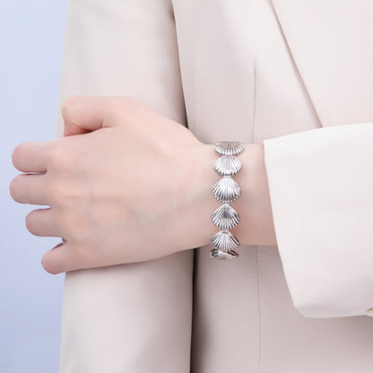 Rhodium Plated Wide Ribbed Minimalist Sea Clam Shell Cuff Bracelet | WA-04267