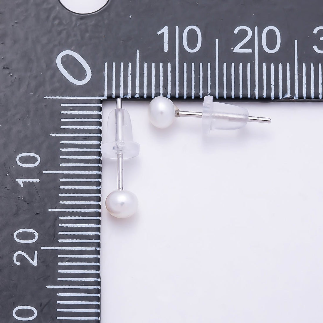 S925 Sterling Silver 4mm Shell Pearl Round Stud Earrings | Earrings-00696