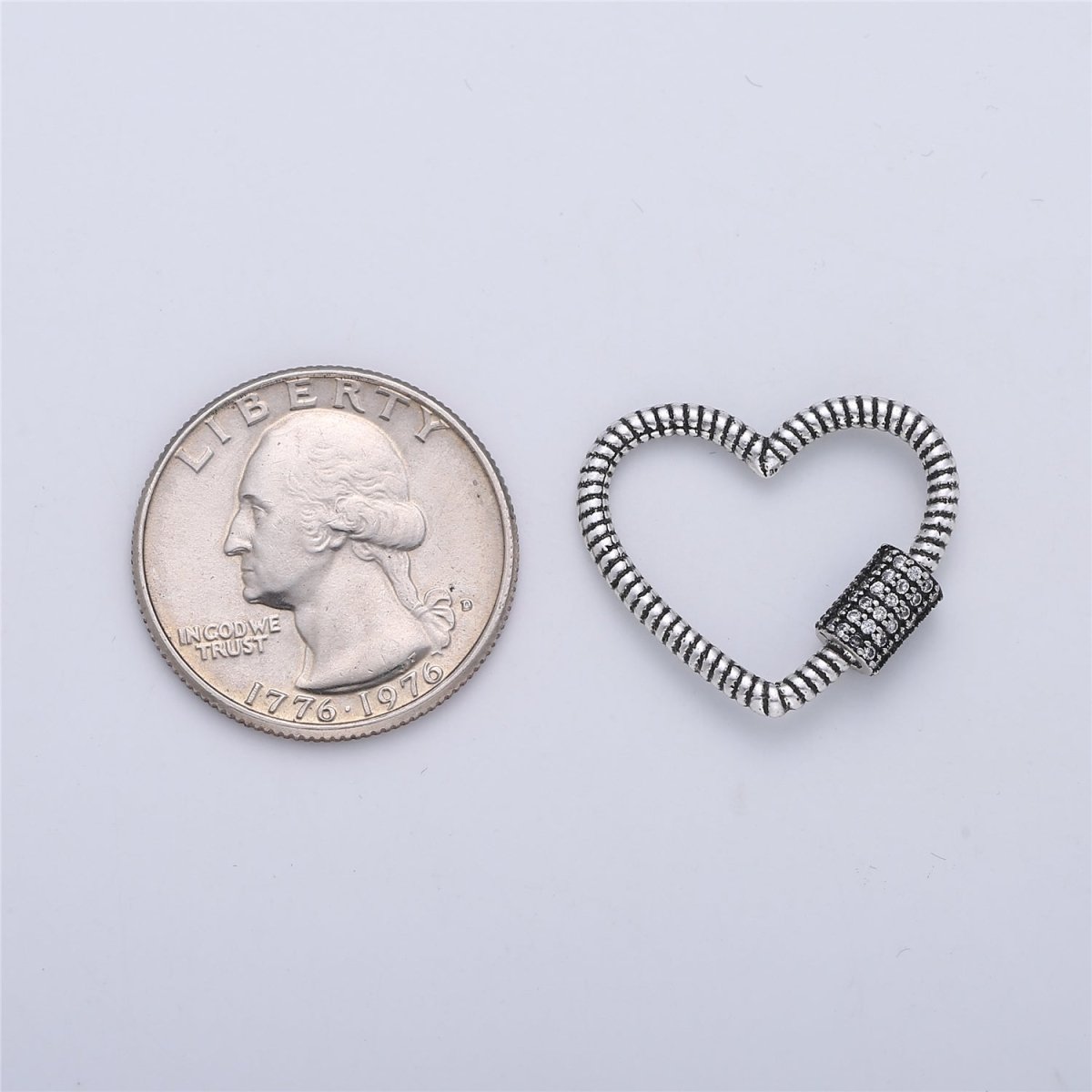 Screw Lock Heart 