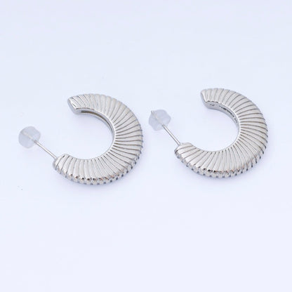 Silver 25mm Thin Line-Textured Ribbed C-Shaped Hoop Earrings | AB1605