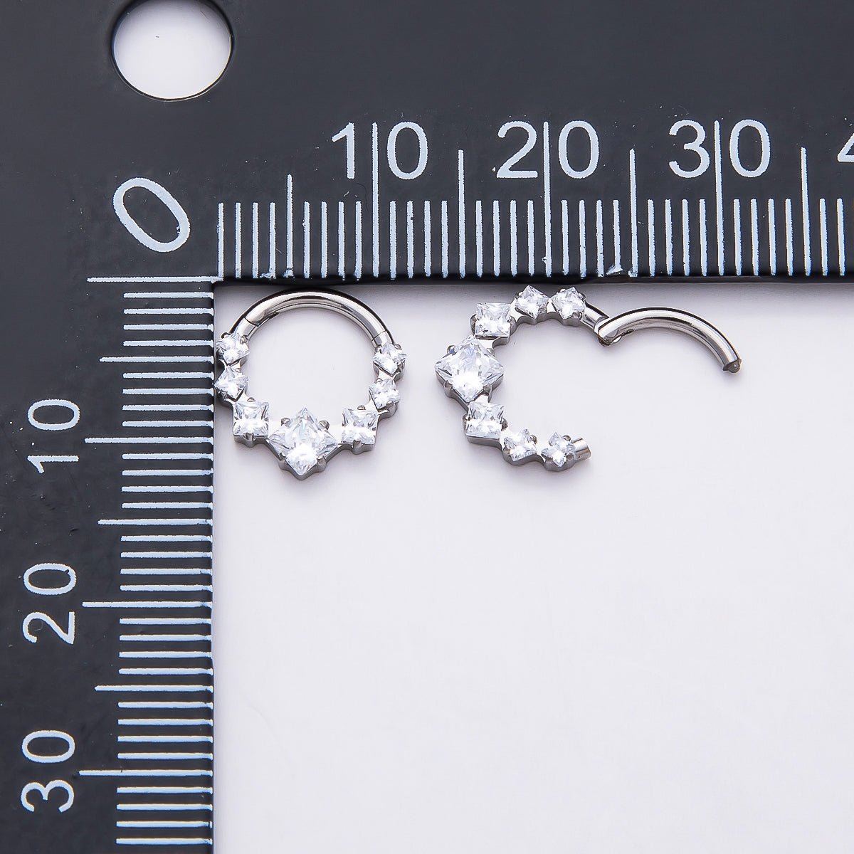 Titanium 11mm Clear Square CZ Cluster Gradient Single Septum Cartilage Piercing Clicker in Gold &amp; Silver | BJ-00033 BJ-00034