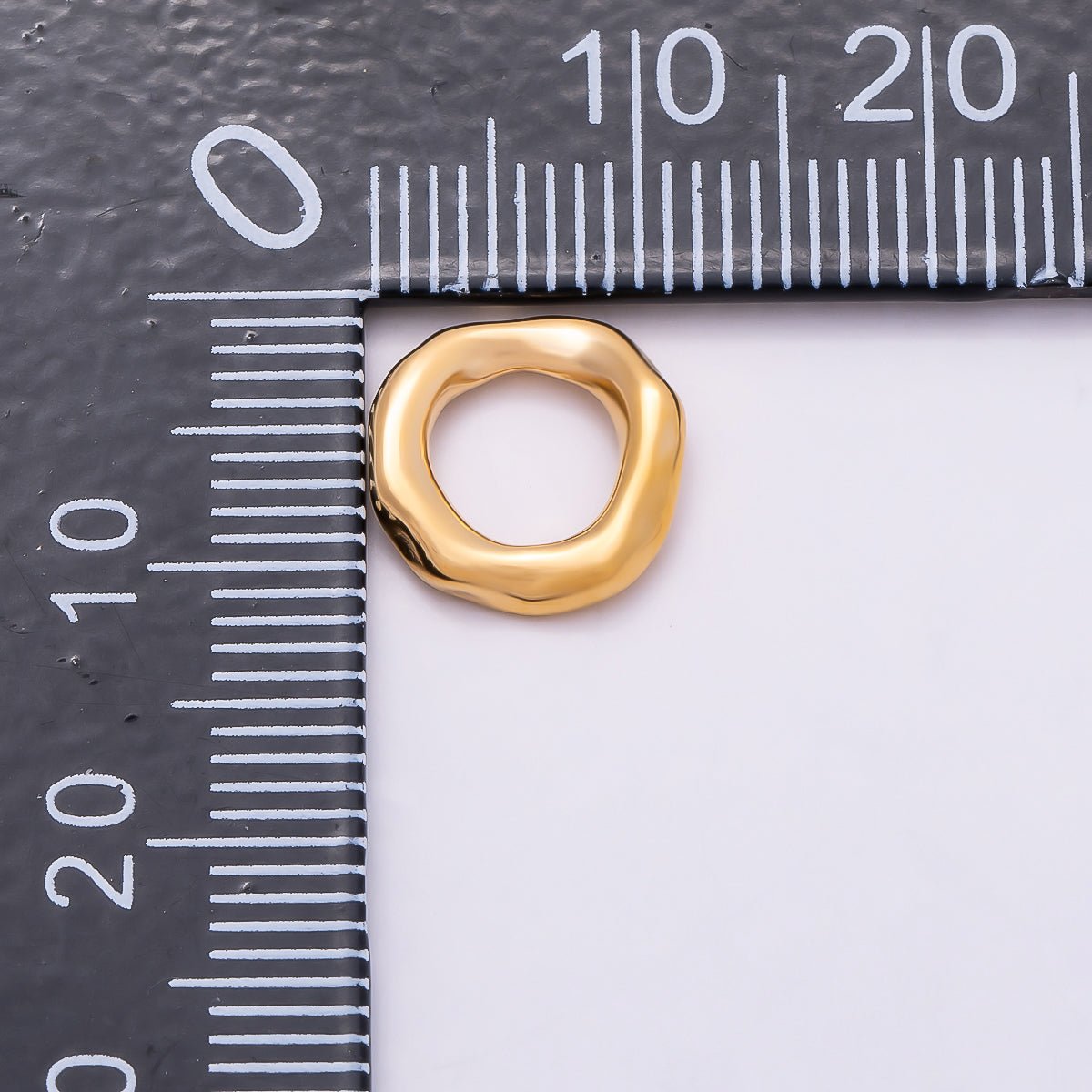 Stainless Steel 11mm Molten Round Link Pendant Findings | Findings-00177