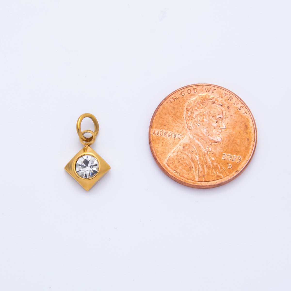Stainless Steel 14.5mm Round CZ Bezel Cut Rhombus-Shaped Charm | AH-902