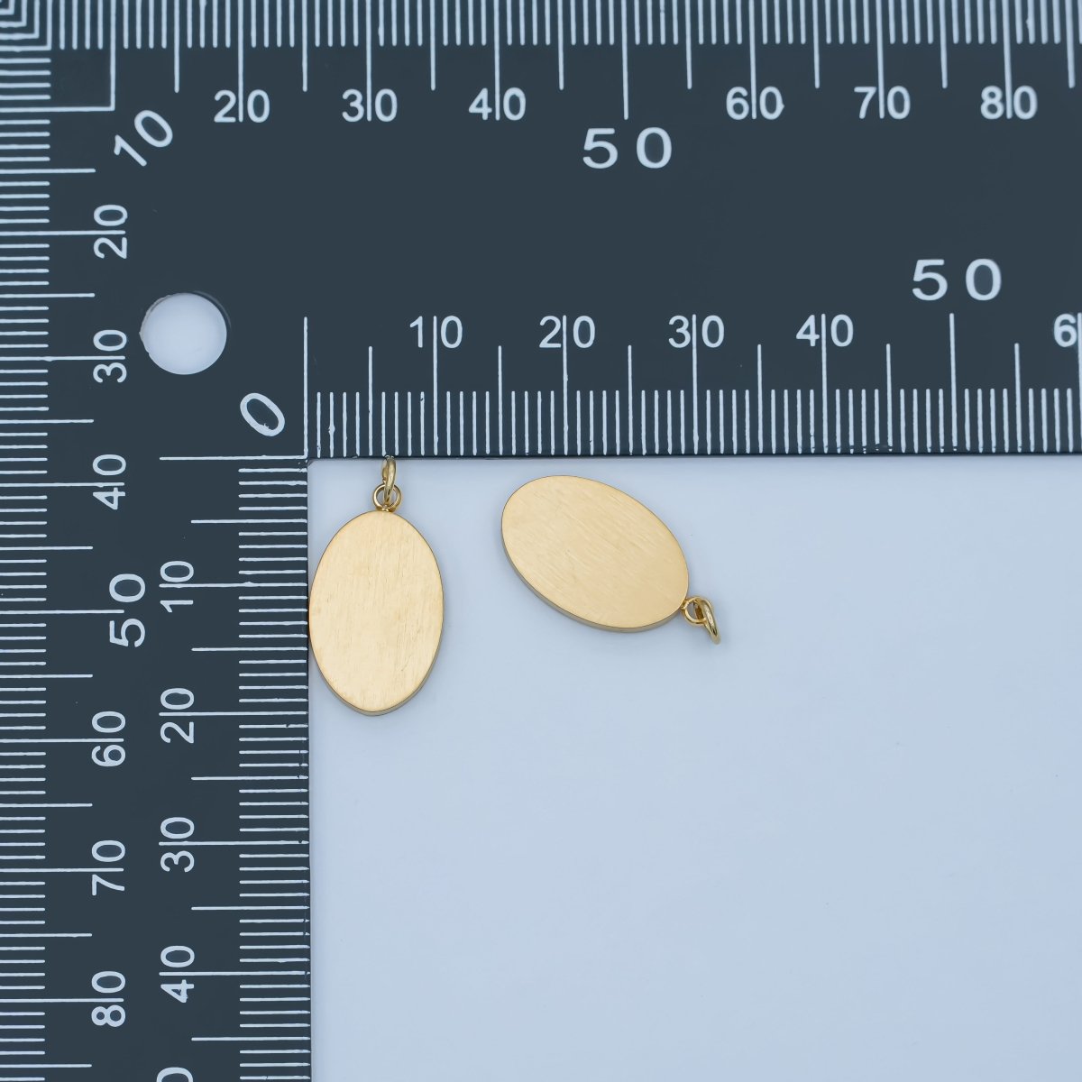 Stainless Steel 18mm Minimalist Oval Charm | P590