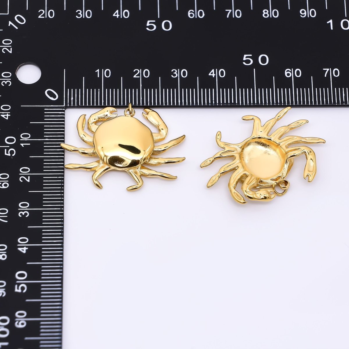 Stainless Steel 25mm Eight-Legged Sea Crab Animal Charm | J-199