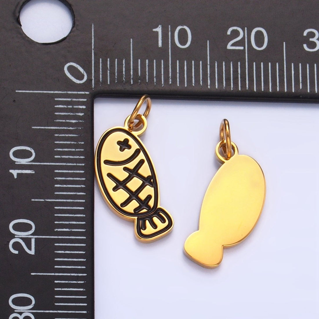 Stainless Steel Black Enamel Outline Fish Sea Animal Charm | P1320