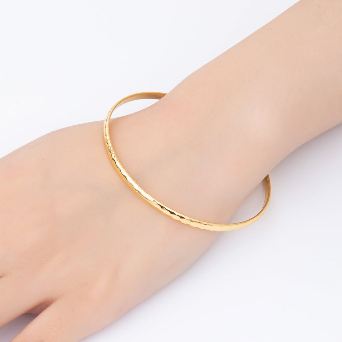 Gold Stainless Steel Hammered Ridge Pattern Round Bangle Bracelet | WA-3465