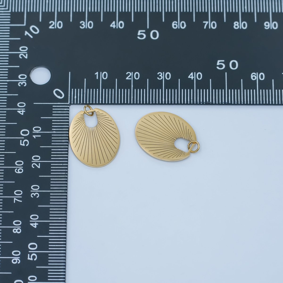 Stainless Steel Lined Sunburst Oval Charm | P589