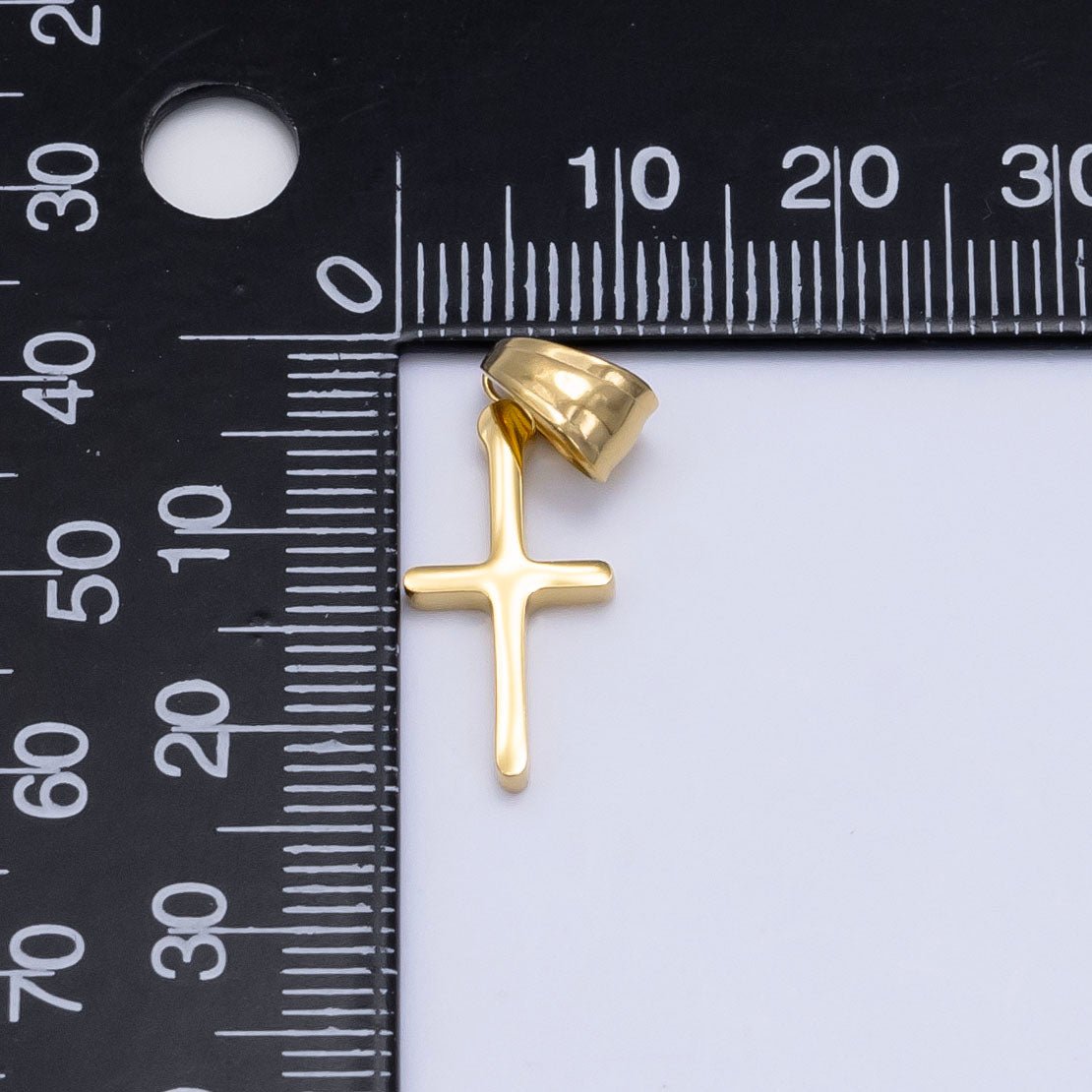 Stainless Steel 22mm Religious Cross Minimalist Pendant in Gold &amp; Silver | P1289