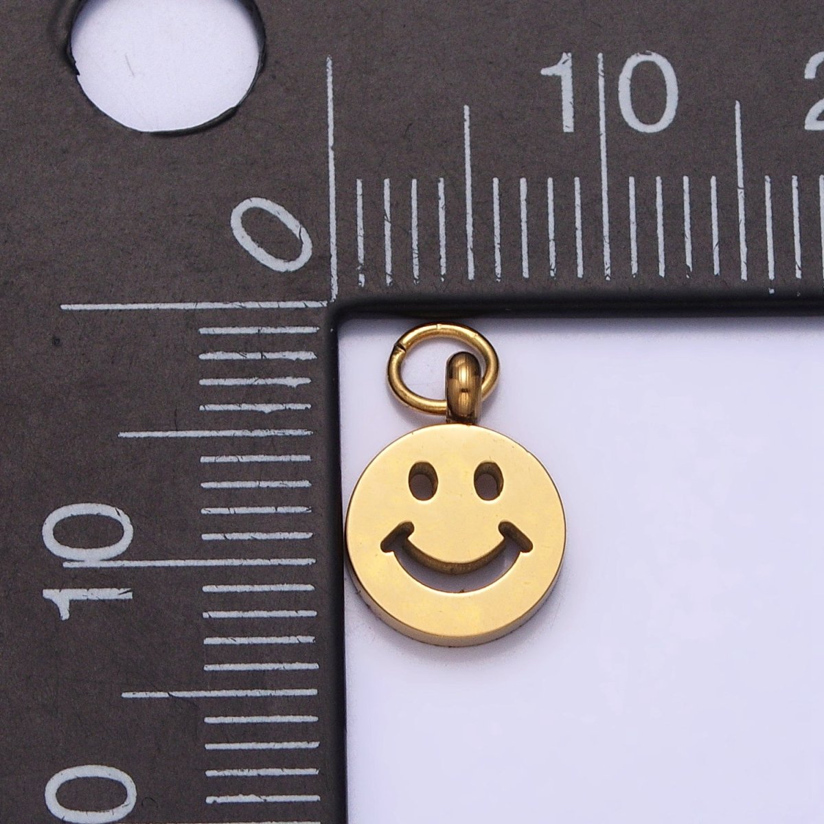 Stainless Steel Smiley Face 8mm, 12mm Round Charm in Gold &amp; Silver | P-882 P-883