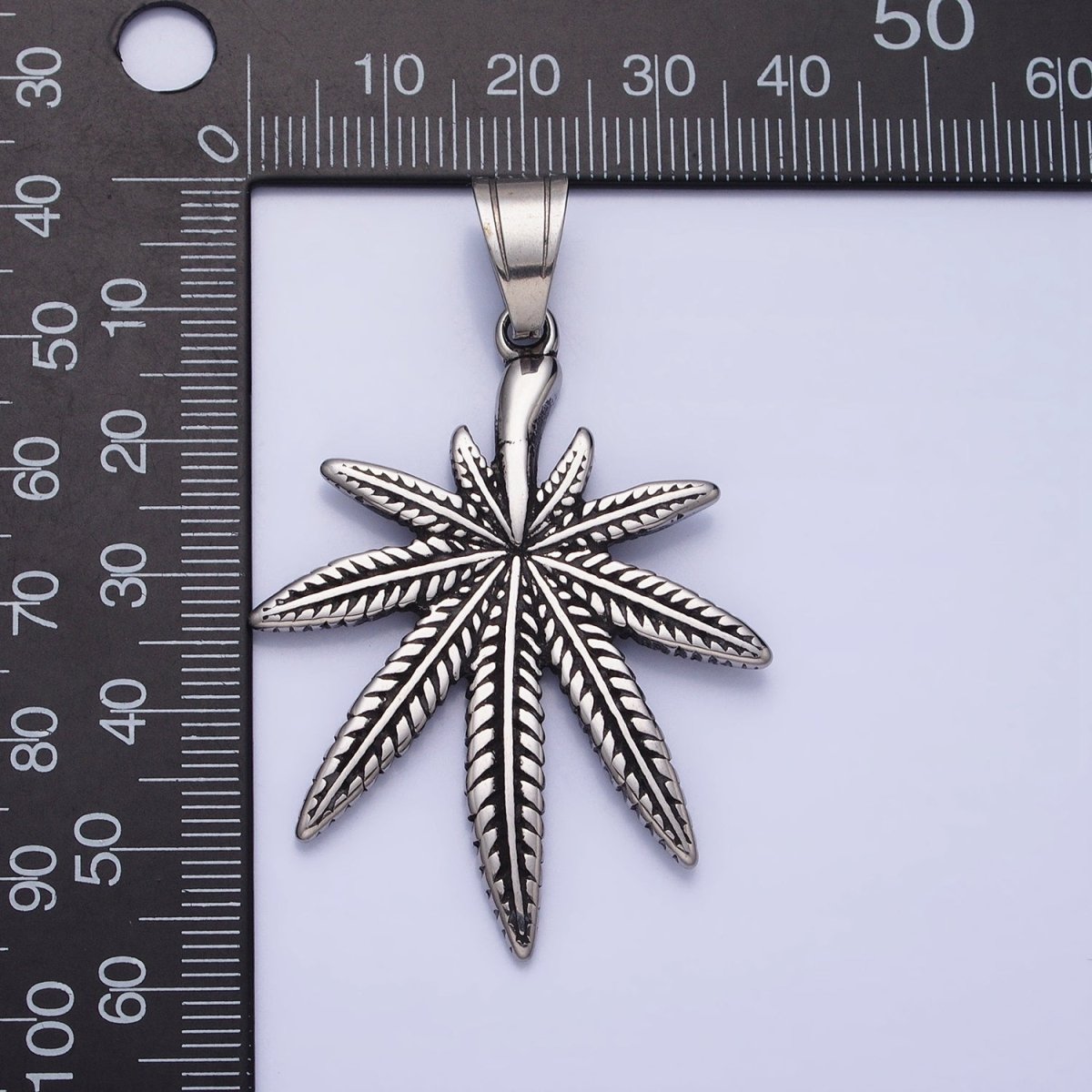 Stainless Steel Weed Leaf Statement 58mm Pendant in Silver &amp; Gold | P1132