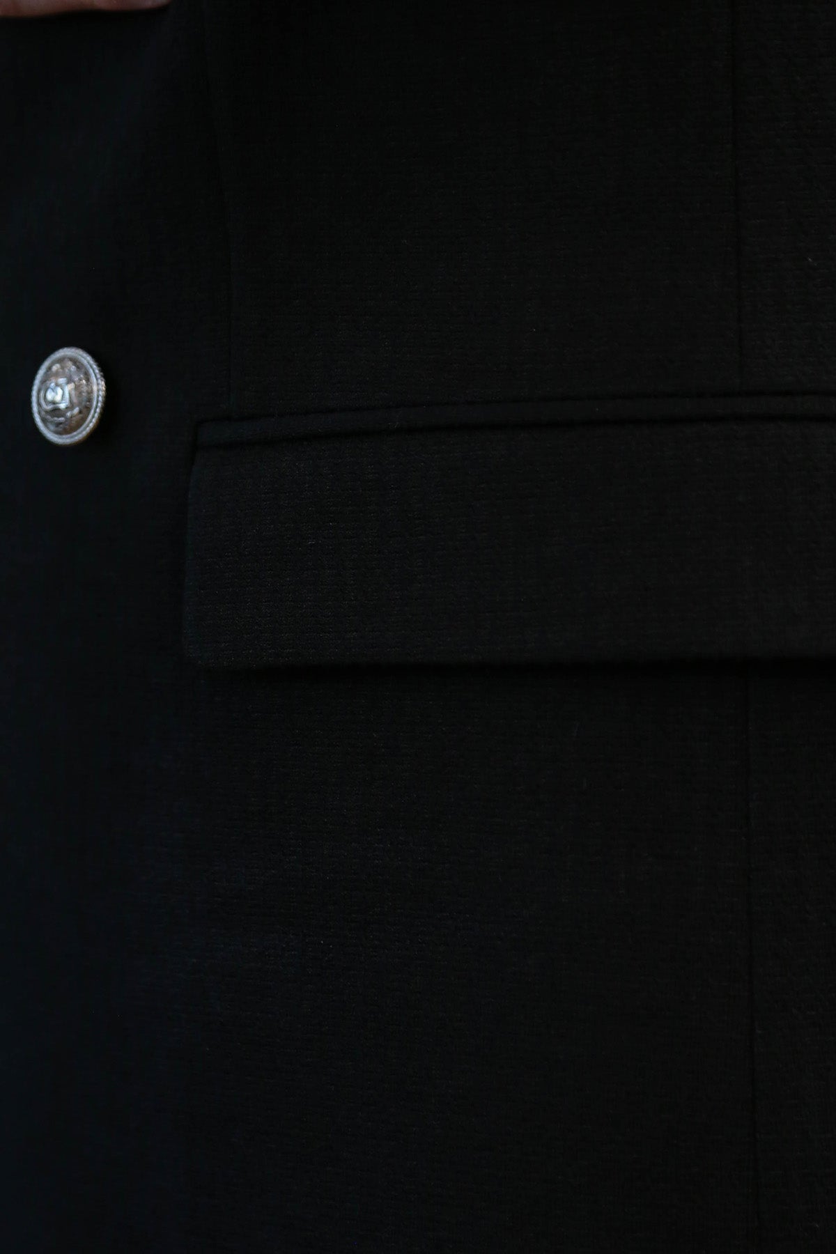 Black Solid Slim Fit Double-Breasted Blazer with Silver Metal Buttons – Wessi