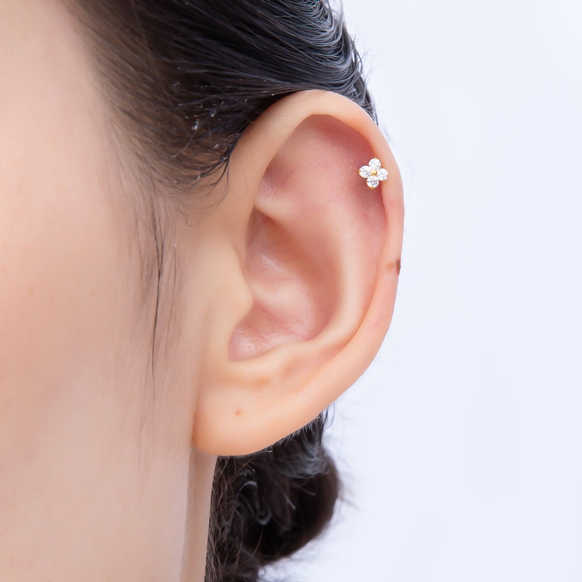 Titanium 4mm Clear CZ Flower Single Cartilage Piercing Flat Back Stud in Gold &amp; Silver | BJ-00160 BJ-00161