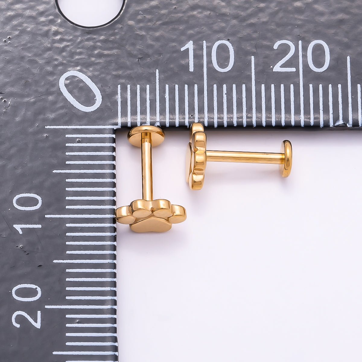 Titanium 8mm Paw Print Minimalist Cartilage Piercing Flat Back Stud in Gold &amp; Silver | BJ-00098 BJ-00099