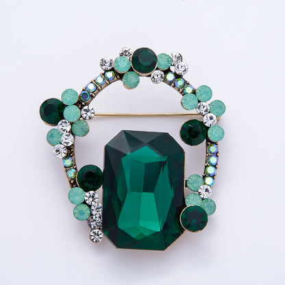 Vintage Gold 45mm Green Rhinestone Cluster Open Oval Pin Brooch | BH-00185