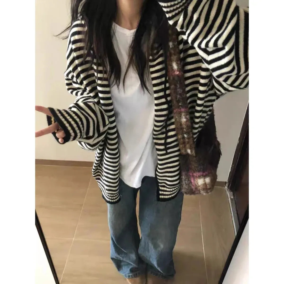 Black and White Striped Cardigan – Vintage Harajuku Zip-Up Knitwear