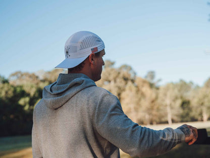 DISTANCE CAP : WHITE